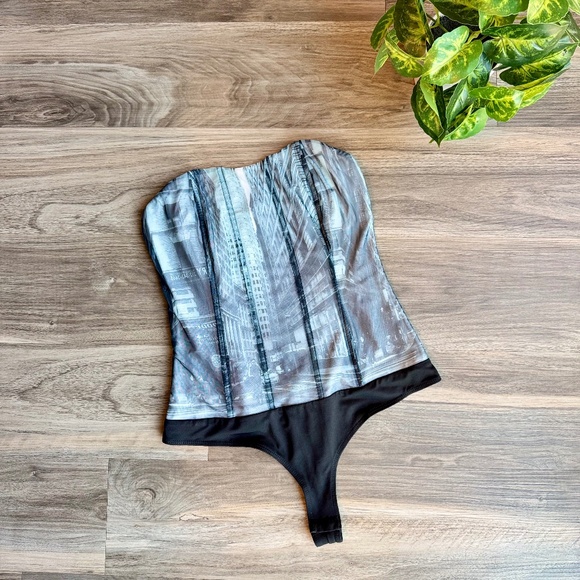 Princess Polly New York Corset Bodysuit Multi | Cityscape Print Bustier Size 4 - Picture 2 of 16